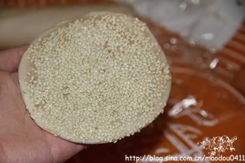 ���ֱ�����������������Ĺ�ľ��䴫ͳС�ԣ�