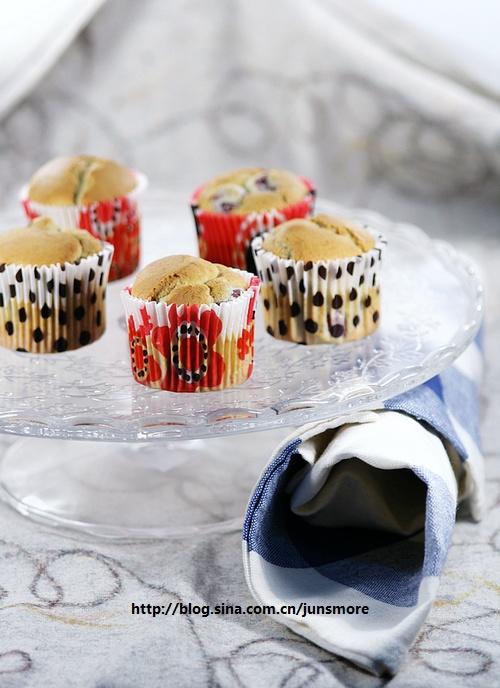 樱桃纸杯蛋糕的做法