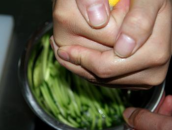 �����۲�ɳ�������������˲���-�ܴٽ��������ϸ�½��ƣ�Ϳ�θǰ�ˣ�