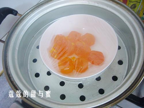 姜汁金沙汤圆的做法(元宵菜谱-将发财进行到底)