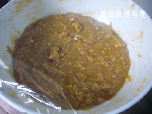 姜汁金沙汤圆的做法(元宵菜谱-将发财进行到底)