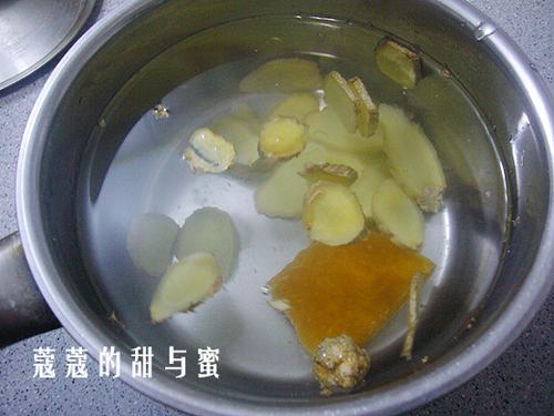 姜汁金沙汤圆的做法(元宵菜谱-将发财进行到底)