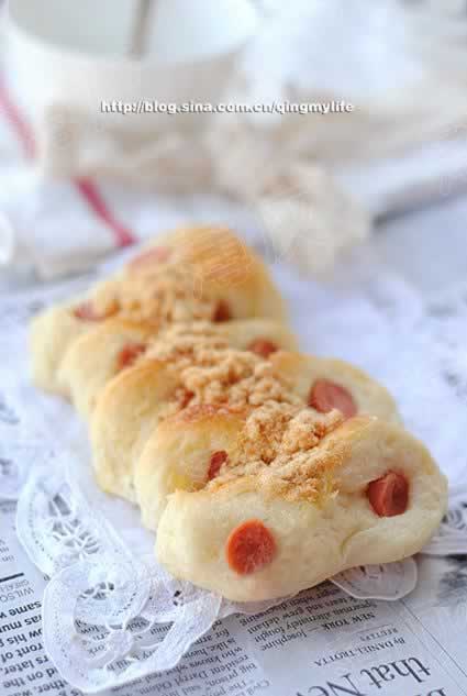 肉松热狗面包的做法(早餐菜谱)