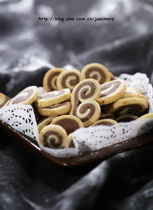 风车、牛眼、蝴蝶、双色酥的做法(自制零食-手工饼干基本整形法)