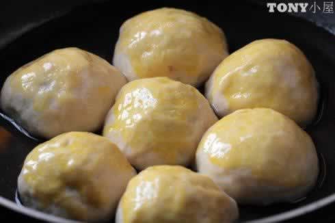 平底锅红豆小餐包的做法