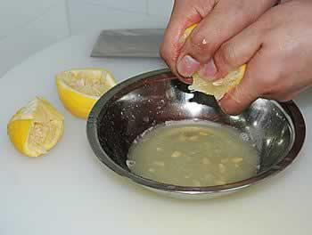 ���ѻƹ�ɫ��������