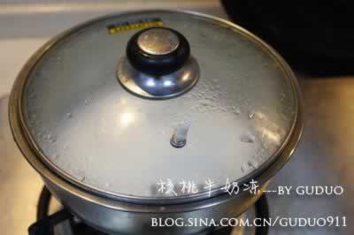 香草核桃牛奶冻的做法(甜品-补脑又美味)