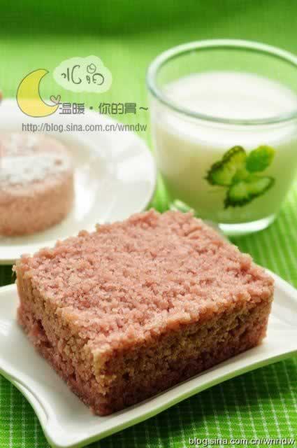 草莓松糕的做法