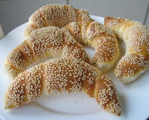 ��ʽţ�ǰ�����������Ͳ��ף�