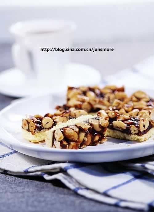 太妃花生酥的做法(自制甜点菜谱)