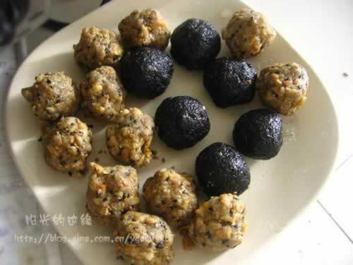 无糖黑芝麻月饼的做法(自制中秋月饼)