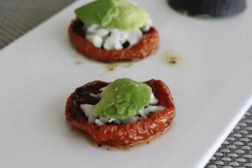 蟹肉牛油果番茄沙拉的做法(自制腌干西红柿)