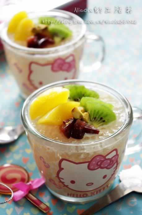 鲜果杯子西米露的做法(饮料)