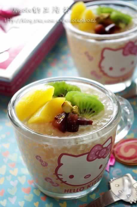 鲜果杯子西米露的做法(饮料)