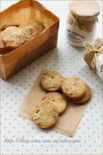 ���Ǻ��ұ��ɵ���������Ͳ��ף�