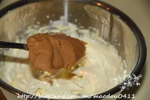 花生奶油蛋糕卷的做法(早餐菜谱)