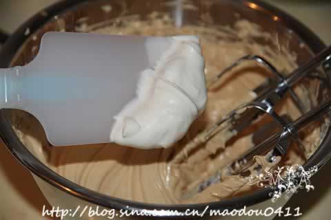 花生奶油蛋糕卷的做法(早餐菜谱)