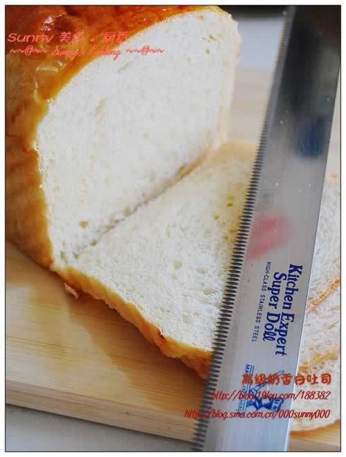 高级奶香白吐司的做法(早餐菜谱)