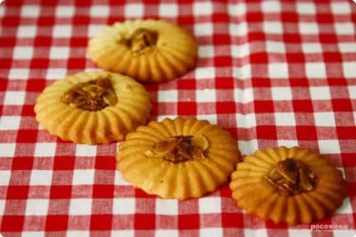 罗蜜亚黄糖杏仁曲奇的做法(早餐菜谱)