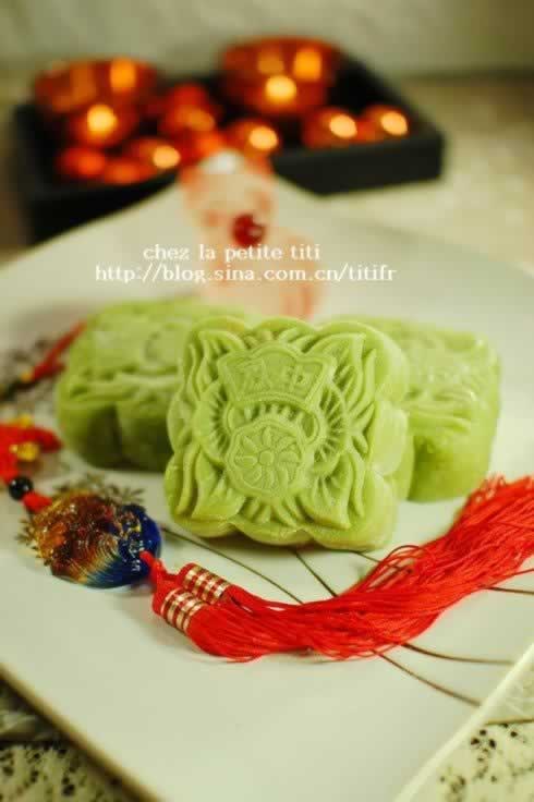 香兰椰丝冰皮月饼的做法(自制中秋月饼)