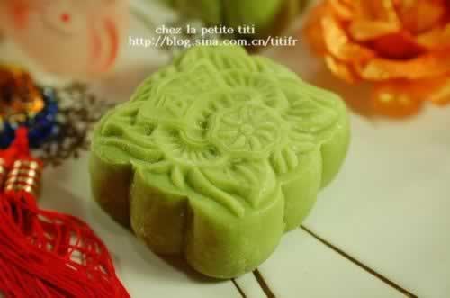 香兰椰丝冰皮月饼的做法(自制中秋月饼)