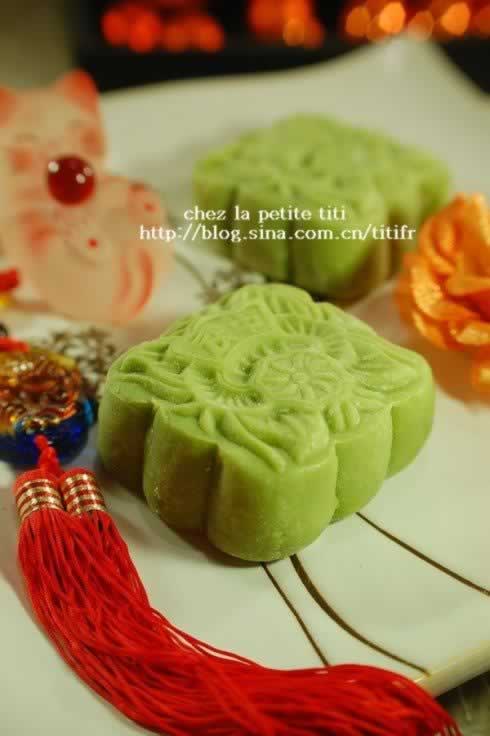 香兰椰丝冰皮月饼的做法(自制中秋月饼)