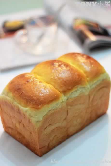 正宗土司的做法(早餐菜谱-不用面包机不用揉面)
