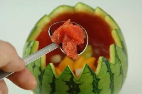 �����ѵ��������峯���ŷ���һ�����Ʒ��