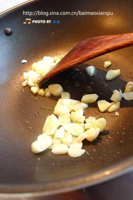 蒜香鸭块的做法(荤菜菜谱)