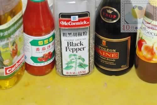 烤番茄里脊肉的做法(烤箱菜谱)