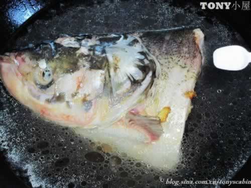 �̰�ɫ��ͷ����������������˲��ף�