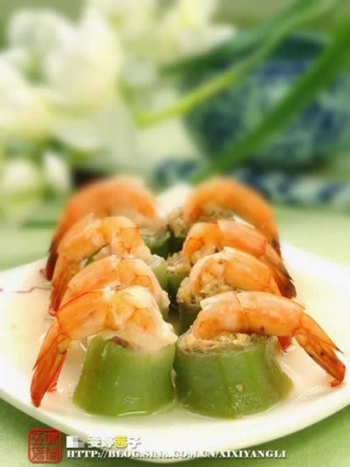 虾仁干贝鸳鸯丝瓜盅的做法(利肠胃蒸菜菜谱)