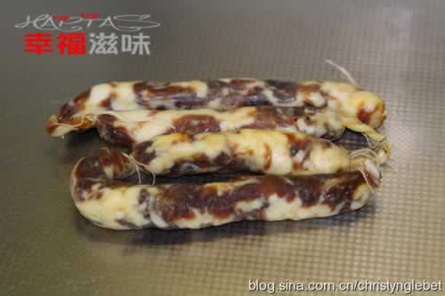 腊味煲仔饭的做法(川味香肠版菜谱)