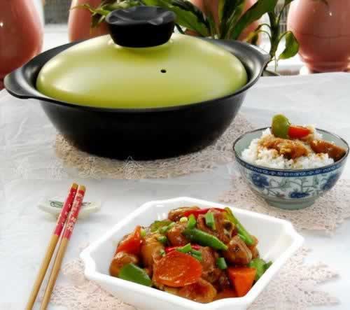 飘香栗子鸡煲的做法(补肾健脾菜谱)