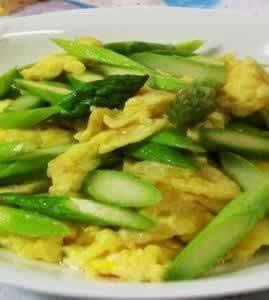 芦笋炒鸡蛋_芦笋炒鸡蛋的做法_芦笋炒鸡蛋怎么做的做法