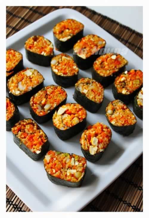 紫菜胡萝卜鱿鱼卷的做法(早餐菜谱)