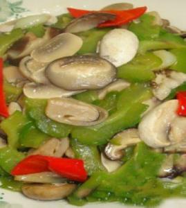 三菇炒苦瓜_三菇炒苦瓜的做法_三菇炒苦瓜怎么做的做法