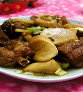 杏鲍菇炖排骨_杏鲍菇炖排骨的做法_杏鲍菇炖排骨怎么做的做法