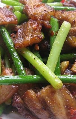 蒜苔回锅肉的做法 蒜苔回锅肉的做法