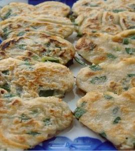 韭菜肉末葱煎饼_韭菜肉末葱煎饼的做法_韭菜肉末葱煎饼怎么做的做法