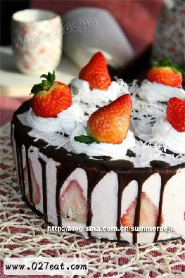 烤箱蛋糕 草莓慕斯蛋糕的做法图片,如何做,草莓慕斯蛋糕怎么做好吃详细步骤的做法