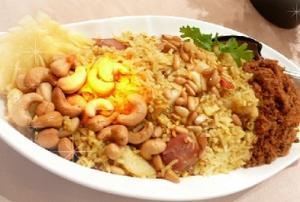 凤梨炒饭_凤梨炒饭的做法及功效_凤梨炒饭怎么做,如何做的做法