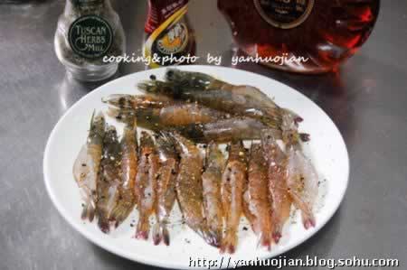 奶酪烤虾的做法(海鲜宴客菜菜谱)