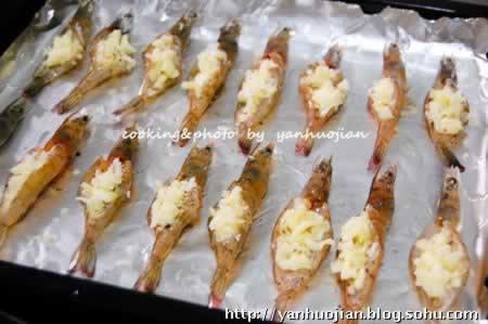 奶酪烤虾的做法(海鲜宴客菜菜谱)