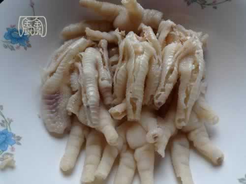 凉拌去骨凤爪的做法(荤菜菜谱)