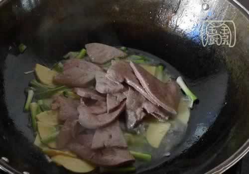 ����Ҷ�������ε����������ش�����ף�