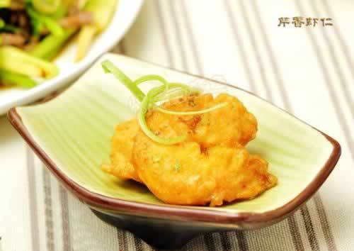 芹香虾仁的做法(海鲜菜谱-最专业的去除砂线方法)