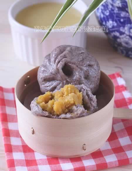 �������ںڰ��ӵ���������Ͳ��ף�