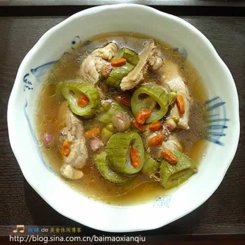 丝瓜鸭汤的做法(秋季排毒润燥良方菜谱)