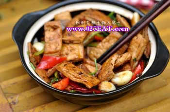 孜然香辣干锅豆腐干_孜然香辣干锅豆腐干的做法_图解孜然香辣干锅豆腐干怎么做,如何做的做法